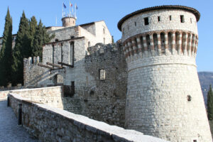 Castello di Brescia ingresso cinta Viscontea