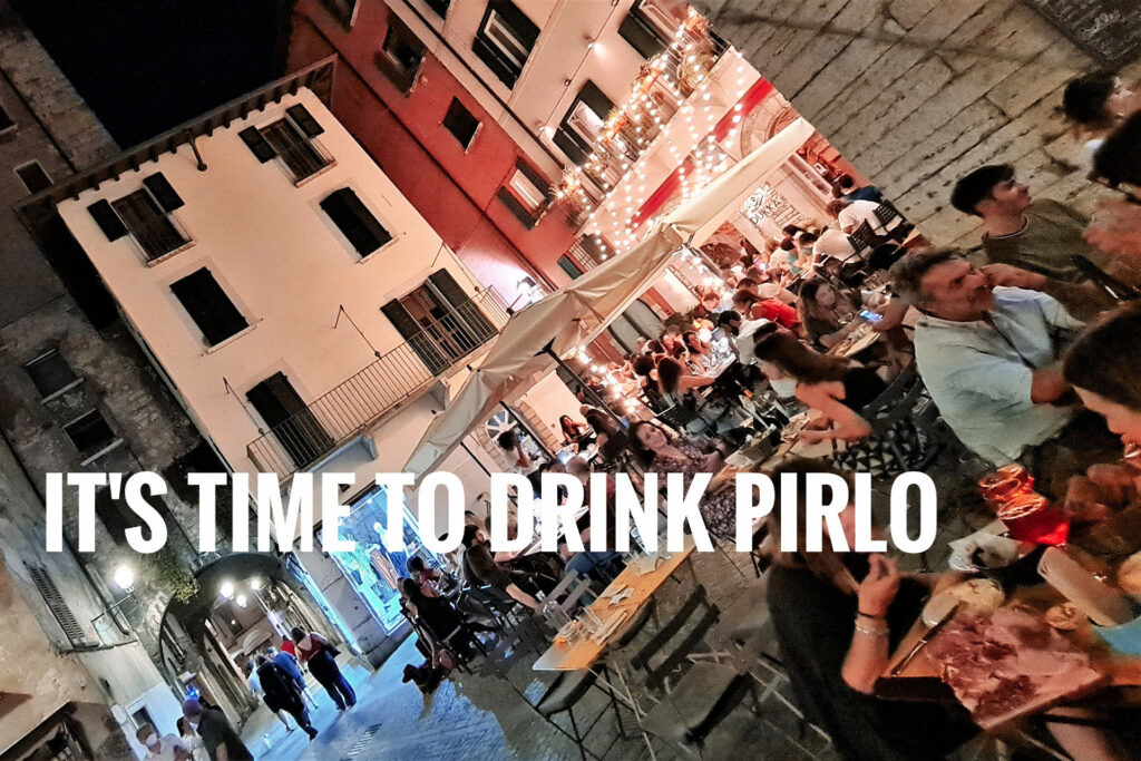 Happy hour con pirlo davanti a Porta Bruciata a Brescia