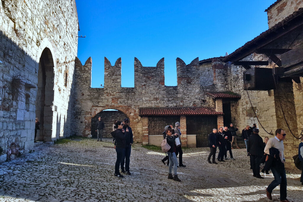 Fotografia del rivellino visconteo del Castello di Brescia