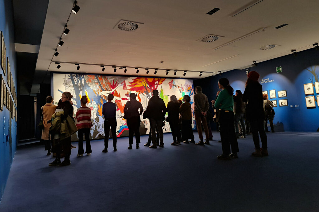 Fotografia della prima sala della mostra: Victoria Lomasco. The last soviet artist. A Brescia nel Museo di Santa Giulia