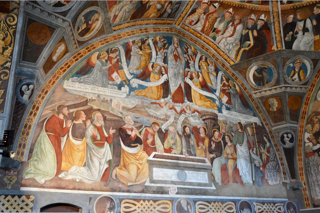 Affresco dedicato all'Assunzione della Vergine Maria