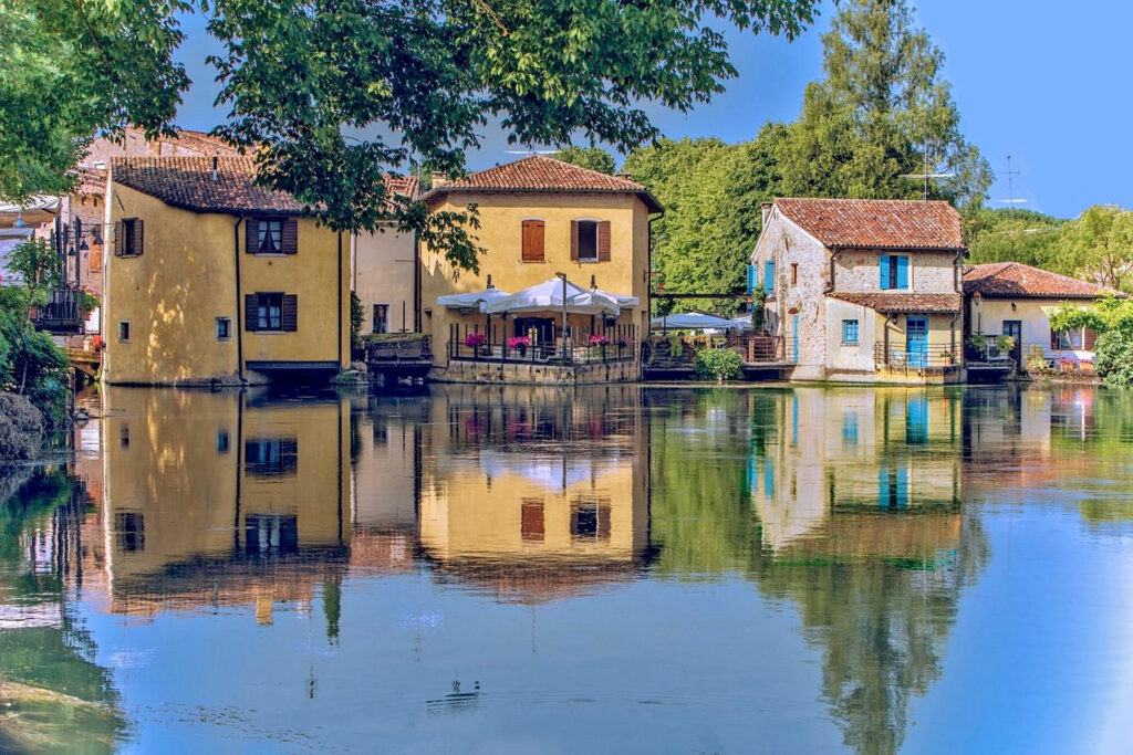 Case di Borghetto sopra il Mincio