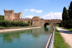 Ponte-fortezza visconteo di Valeggio sul Mincio