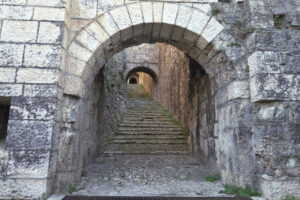 Visita guidata al Castello di Brescia con degustazione Un tratto scoperto della Strada del Soccorso